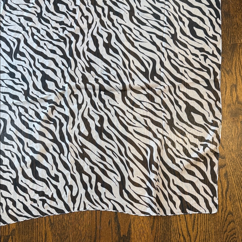 Zebra Print Scarf - Black & White Lightweight 100% silk - Picture 1 of 11